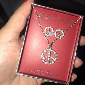 ☮️Iridescent Peace sign earrings and necklace☮️